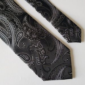 Paul Frederick Men's Black/White/Gray Paisley Tie